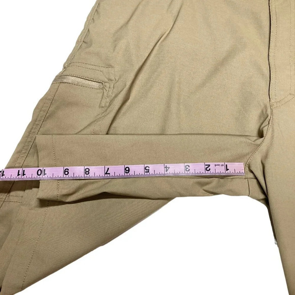 Wrangler Men's Outdoor Shorts, Size 42, Beige,‎ Performance Utility, New w Tags - Picture 8 of 10